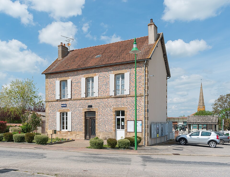 Town hall of Saint — Sornin Allier (2)