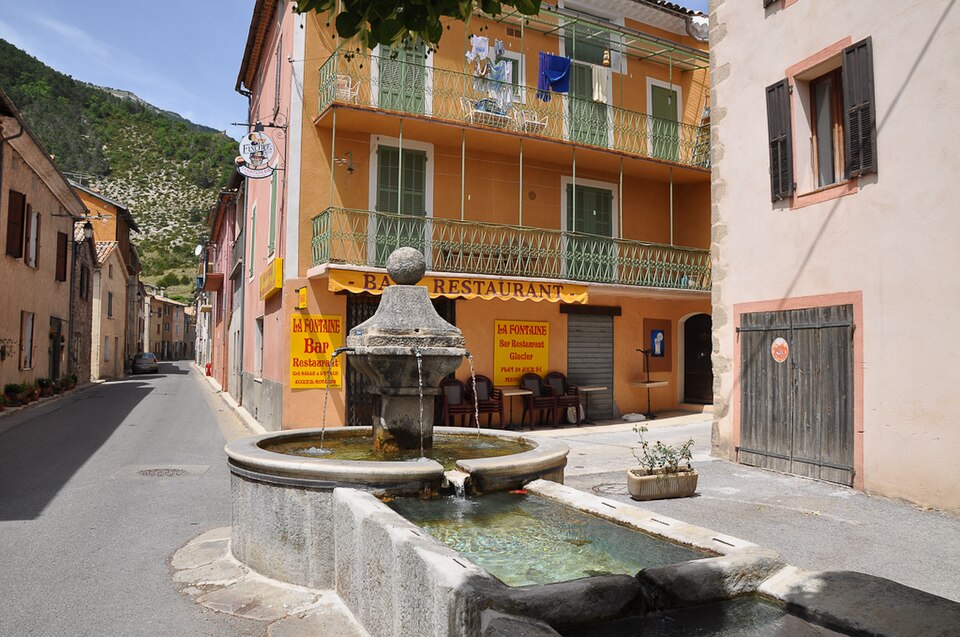 Le Fugeret, fontaine