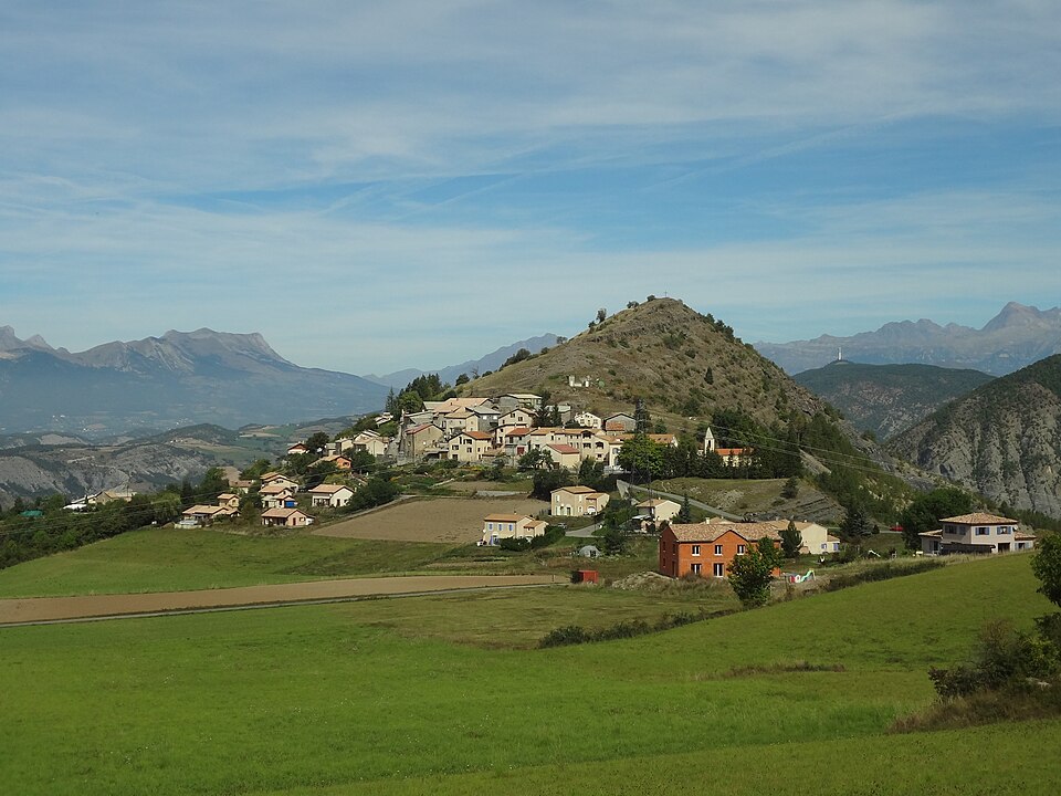Piégut, vue du village du sud — o