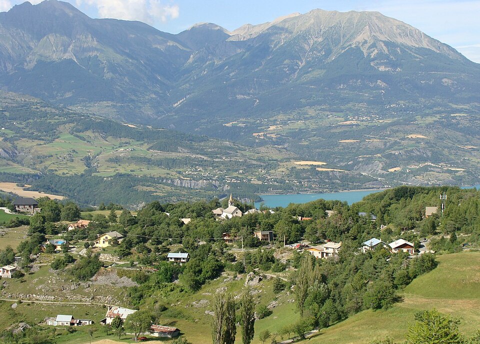 Pontis — village48
