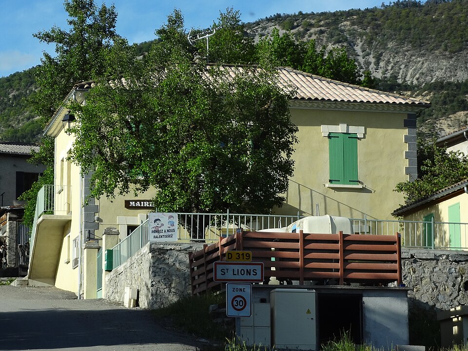 Mairie de Saint — Lions