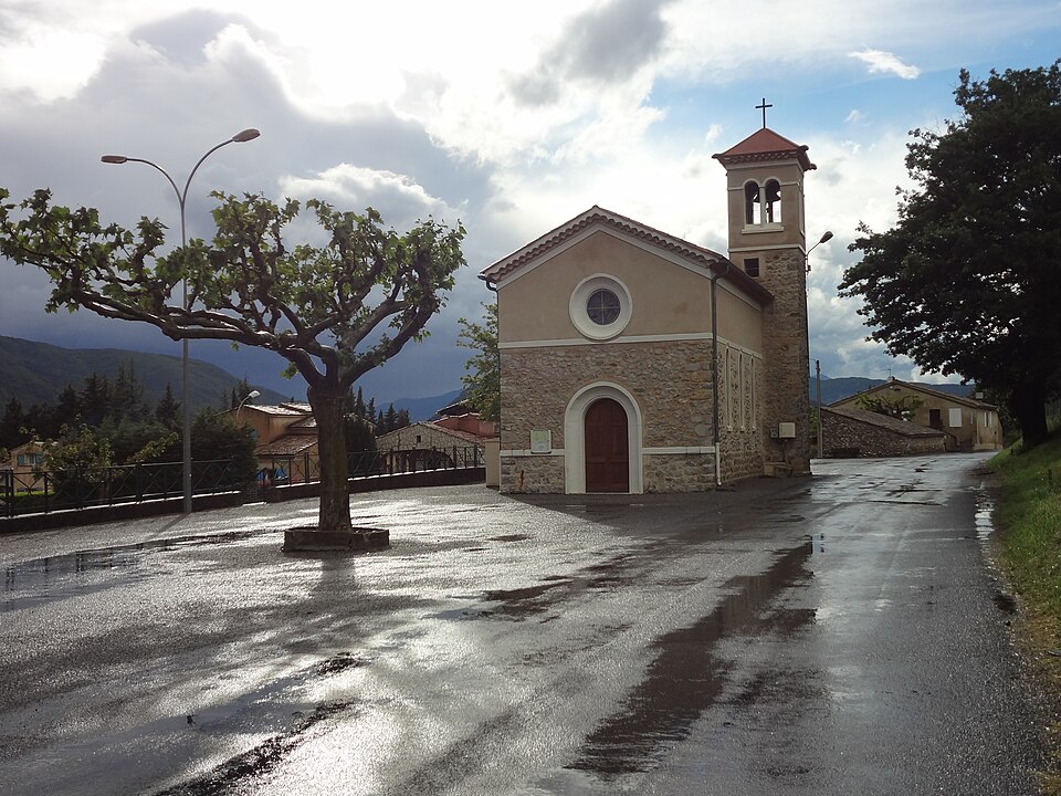 Église Sainte — Thérèse de l’Enfant — Jésus (Salignac)