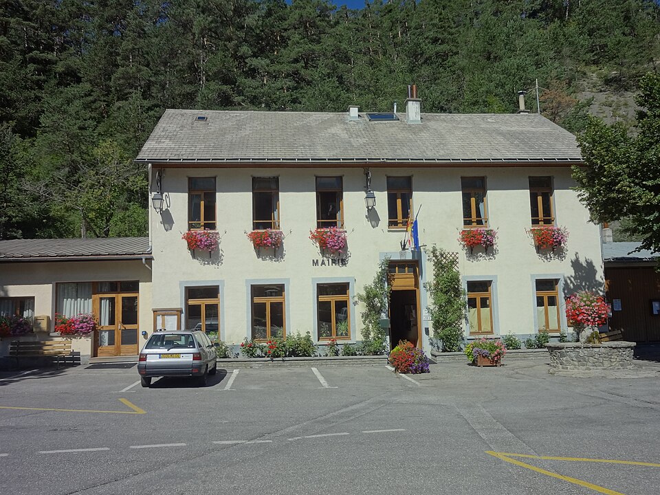 Mairie d’Uvernet — Fours