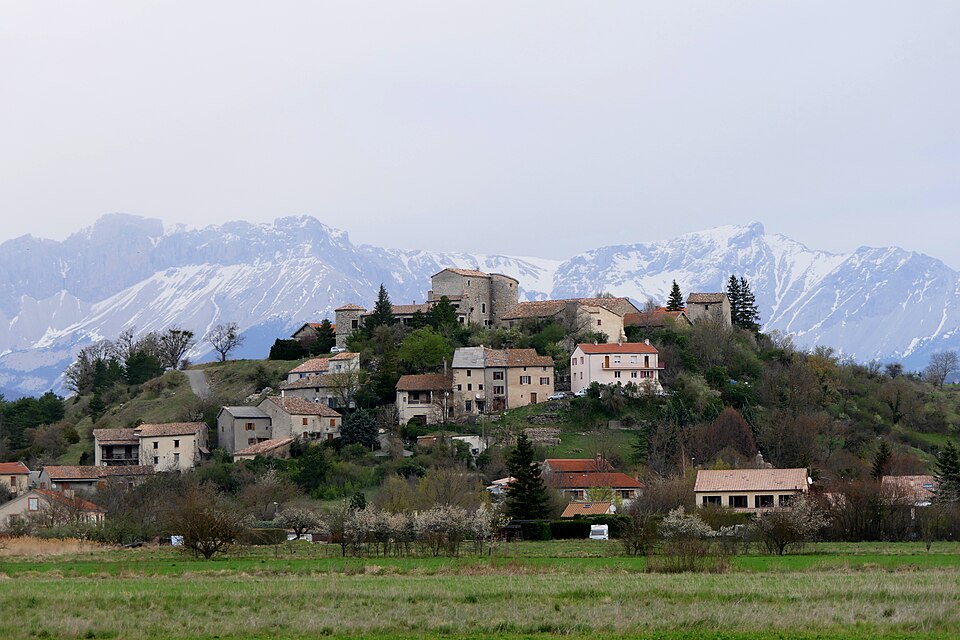 La Bâtie — Montsaléon (vue du sud — ouest)