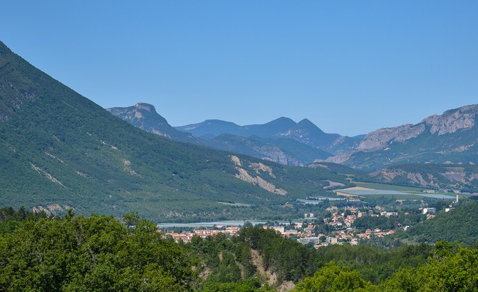 Laragne — Montéglin