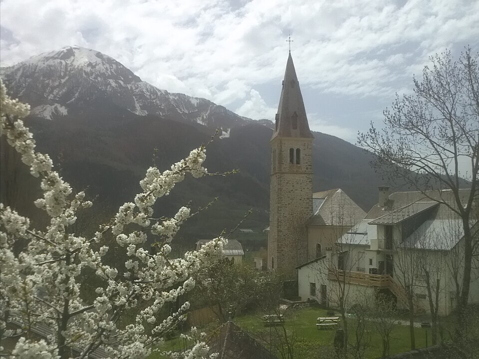 L'église paroissiale de Saint — Jean