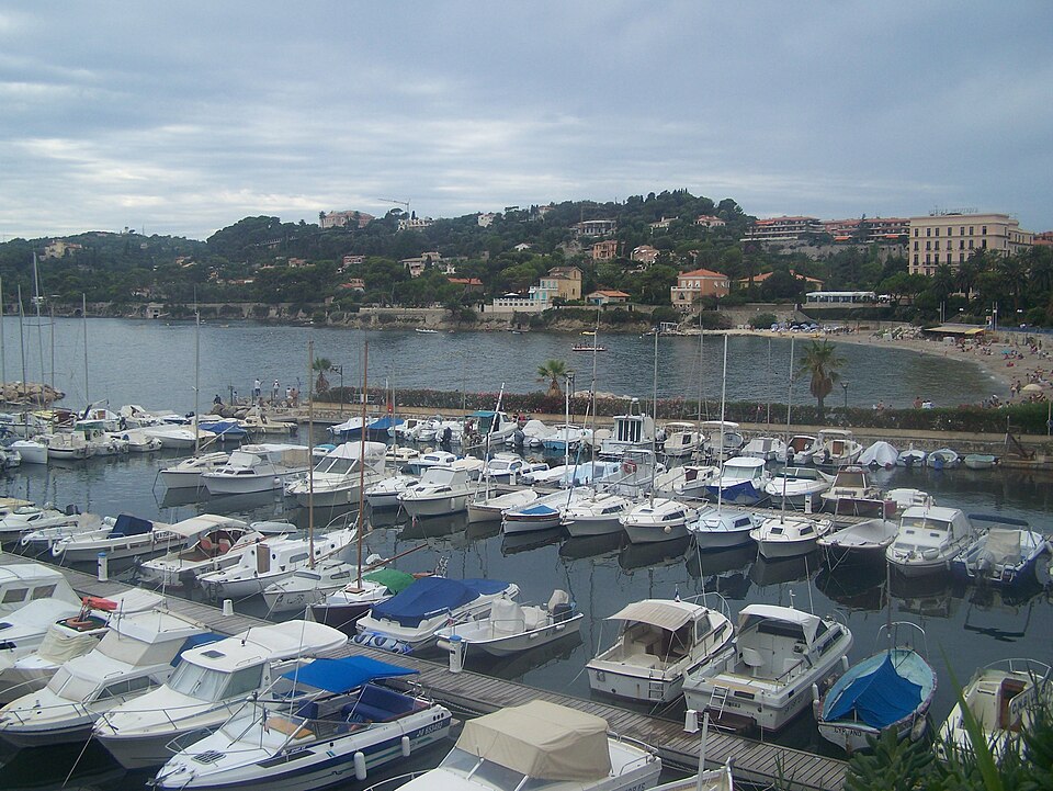 Port de Beaulieu — sur — Mer