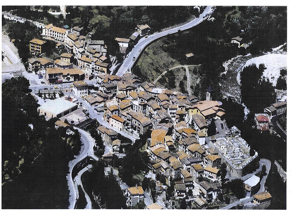 Lantosque vue du ciel