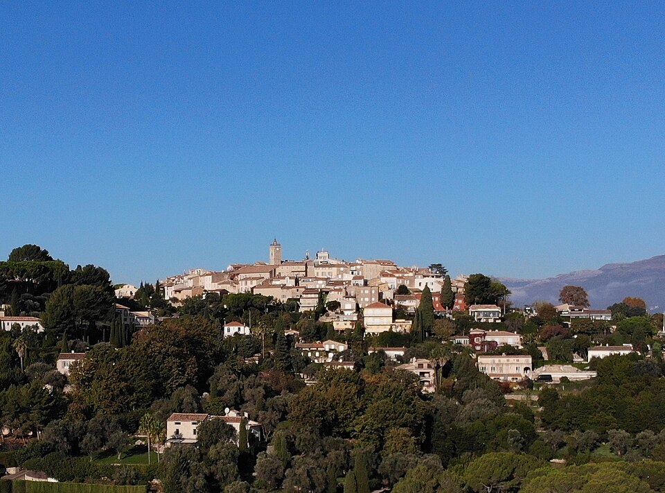Mougins 01 (cropped)