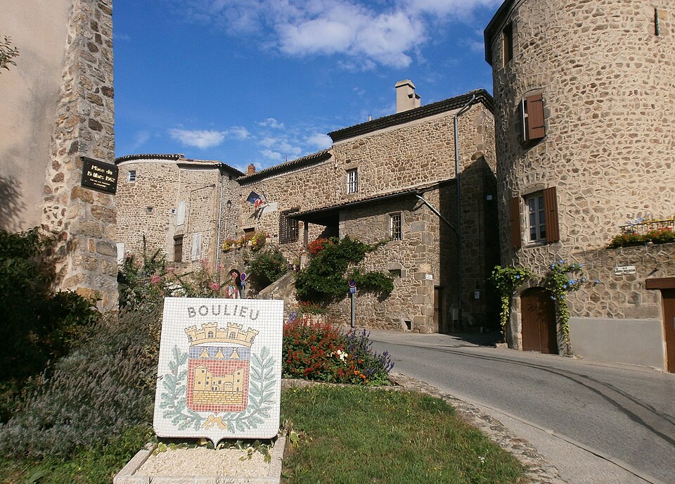Boulieu — lès — Annonay entrée du village