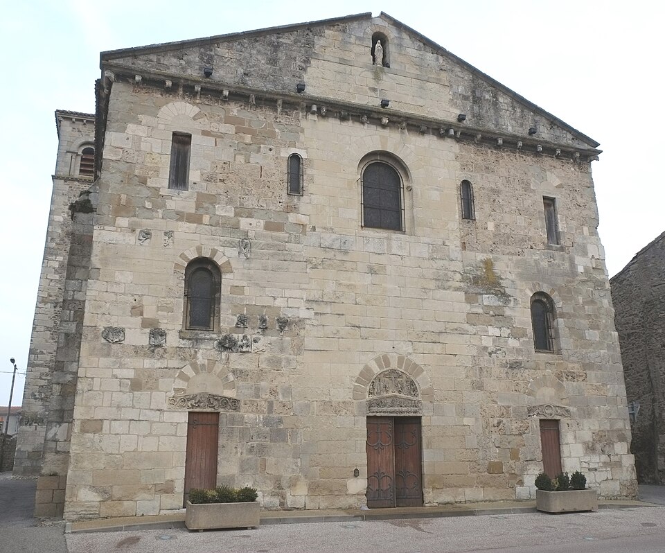 Champagne (Ardèche) Saint — Pierre 117