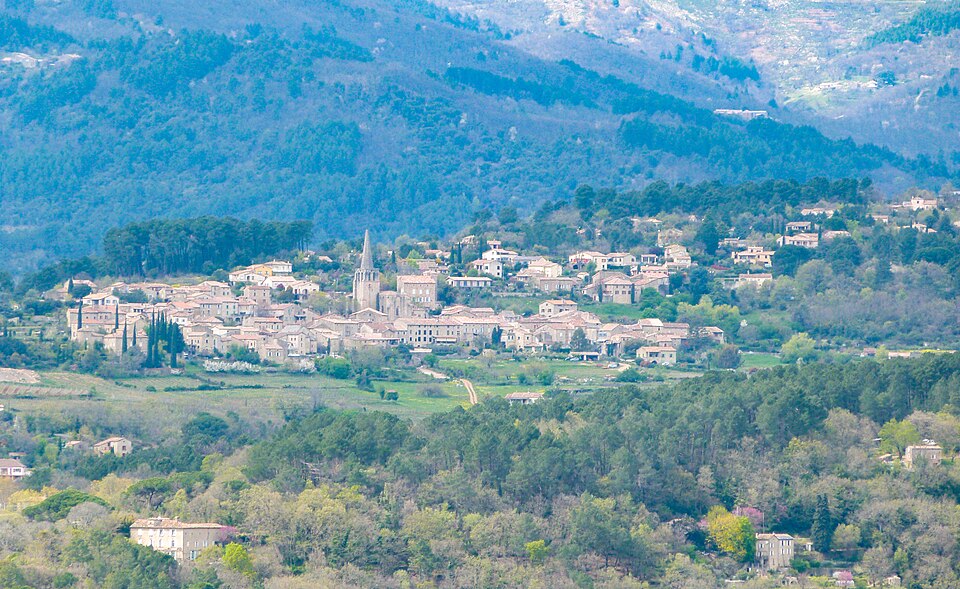 Chassiers village vu de Uzer