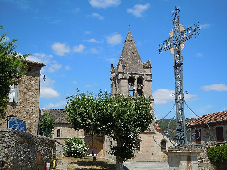 Gravières — Mairie — Eglise