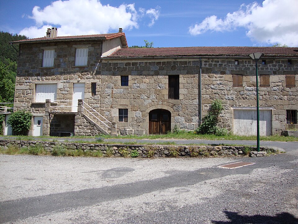 Intres (Ardêche, Fr) future mairie