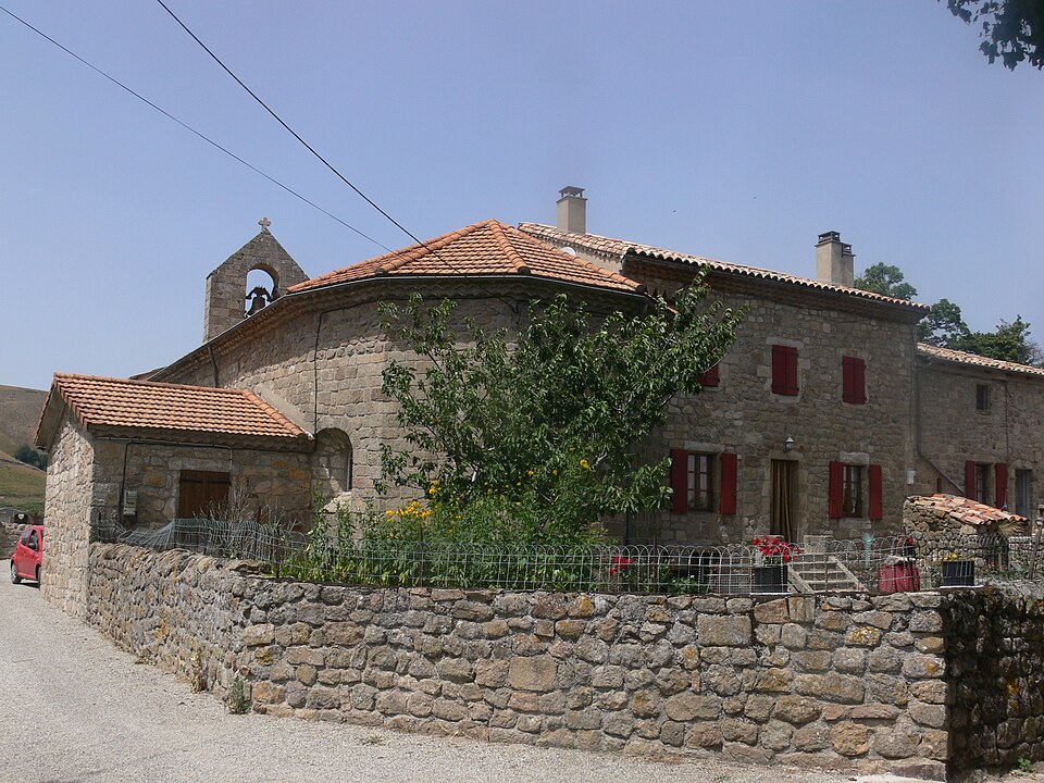 Issamoulenc — ferme et église
