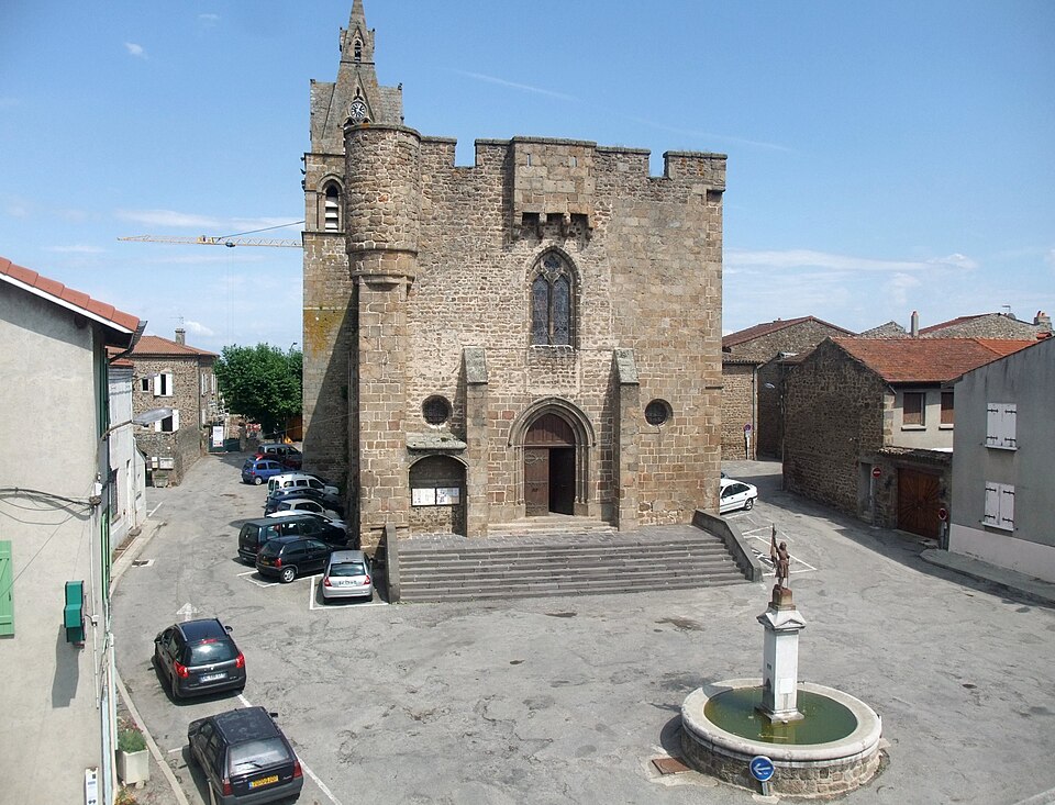 Quintenas église façade