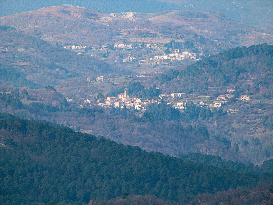 Saint — Andéol — de — Vals Genestelle Ardèche depuis Jastres