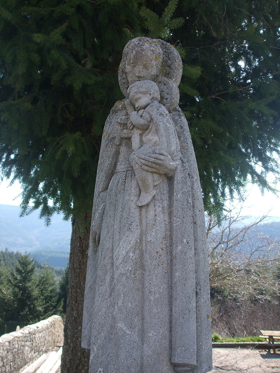 Notre Dame des Sapins (Saint Pierre sur Doux)