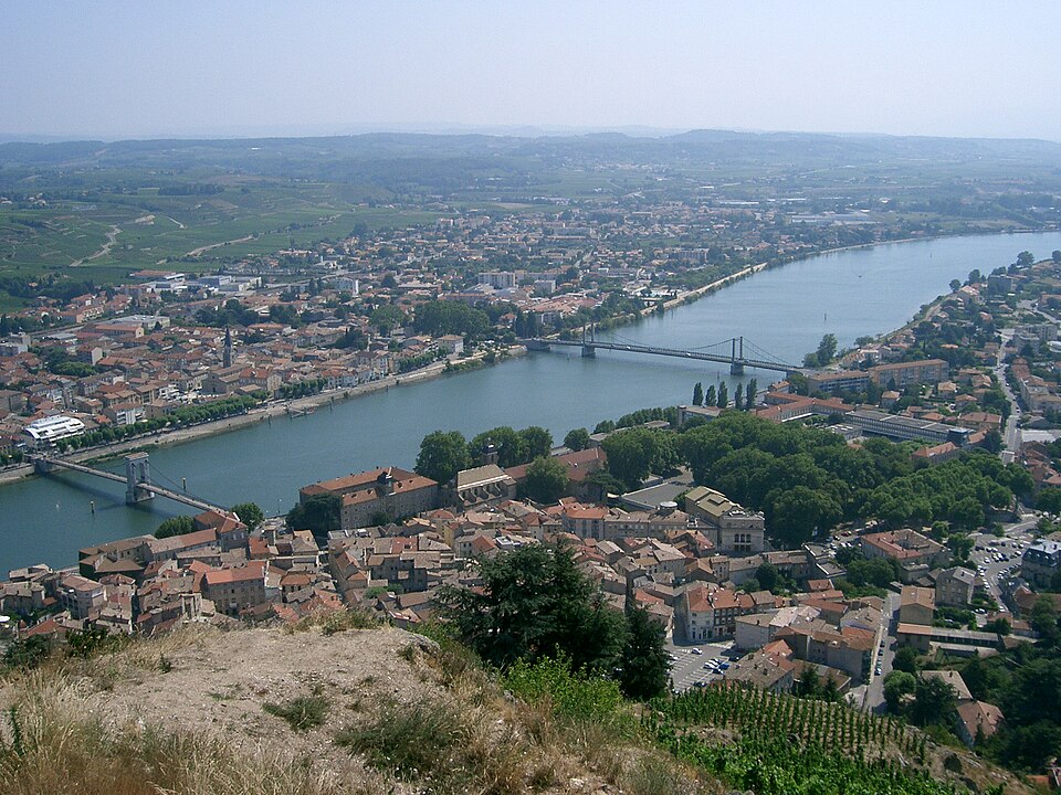 Tournon — sur — Rhône — Ardèche