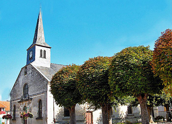 Avaux, église Notre — Dame (Ardennes)