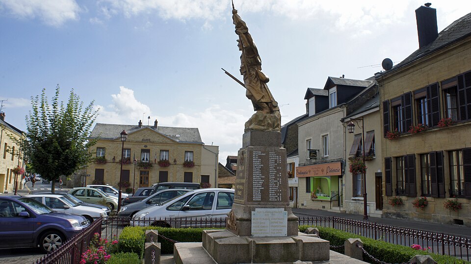 Mairie monument aux morts 117