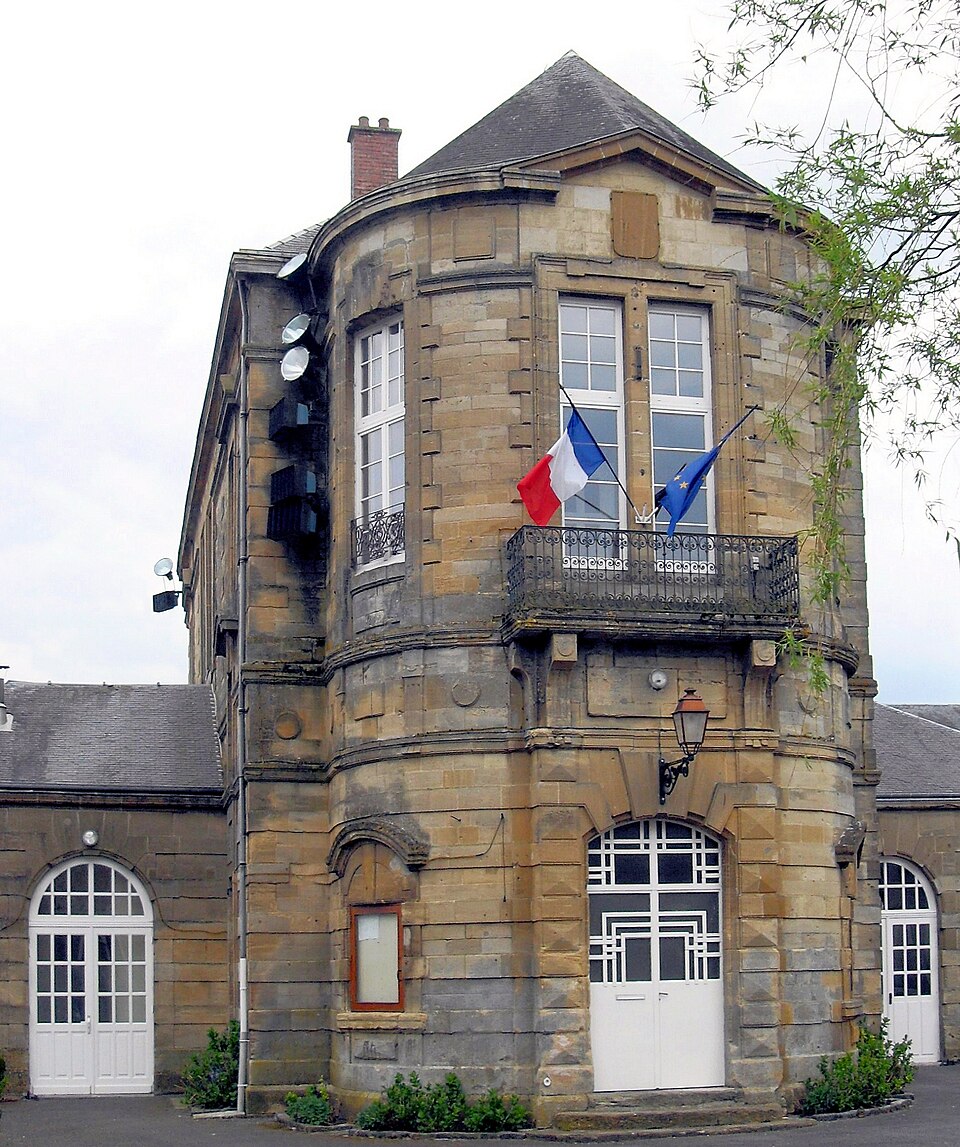 Beaumont — en — Argonne, Mairie