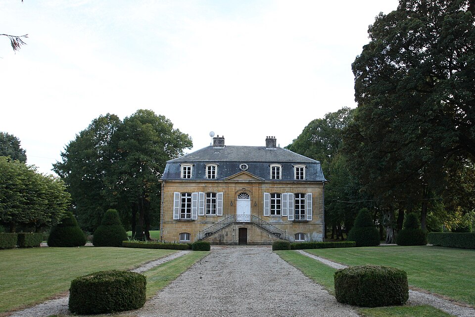 La Berlière — Château de La Berlière — Photo Francis Neuvens lesardennesvuesdusol.fotoloft.fr