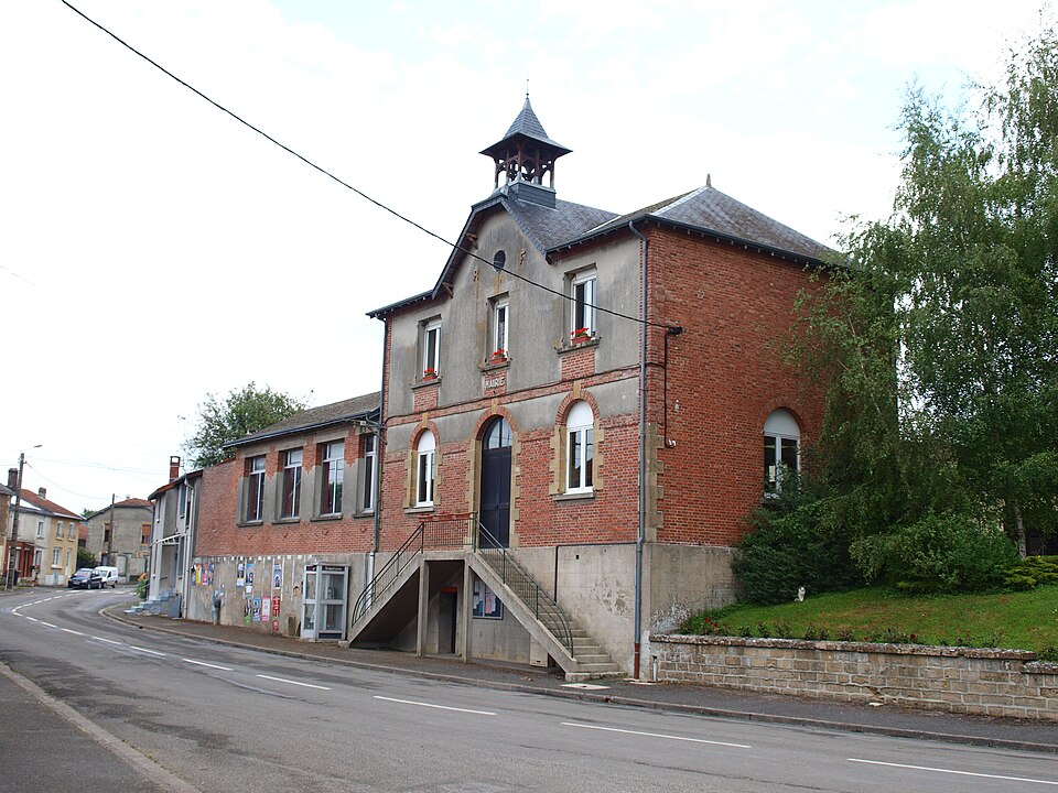 Falaise — FR — 08 — mairie — 01