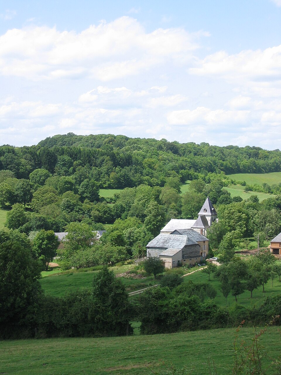 Eglise St Claire 2 Hagnicourt Ardennes France