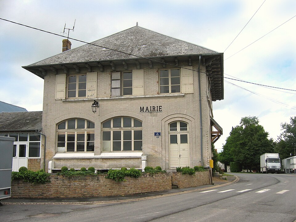 Mairie Hannogne Saint Remy 02