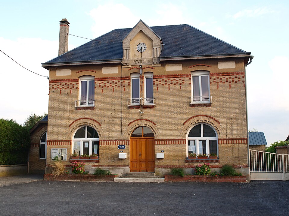 Ménil — Lépinois — FR — 08 — mairie — 05