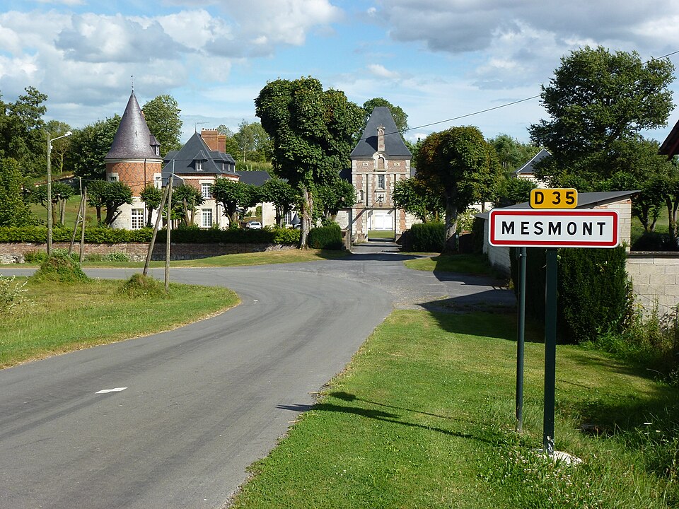 Mesmont (Ardennes) château PA00132582