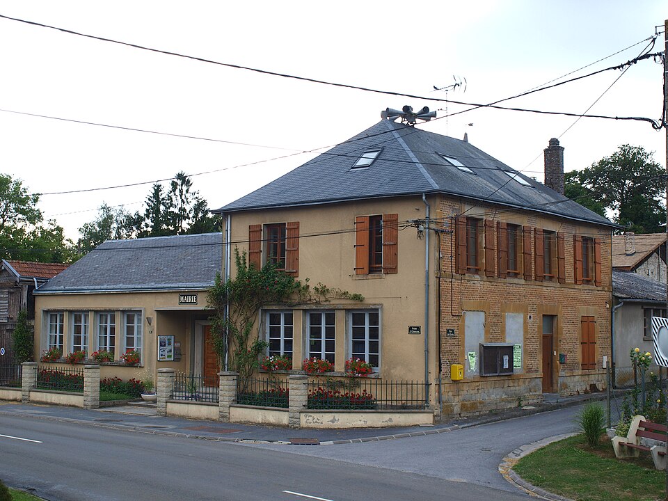 Montcheutin — FR — 08 — mairie — 02