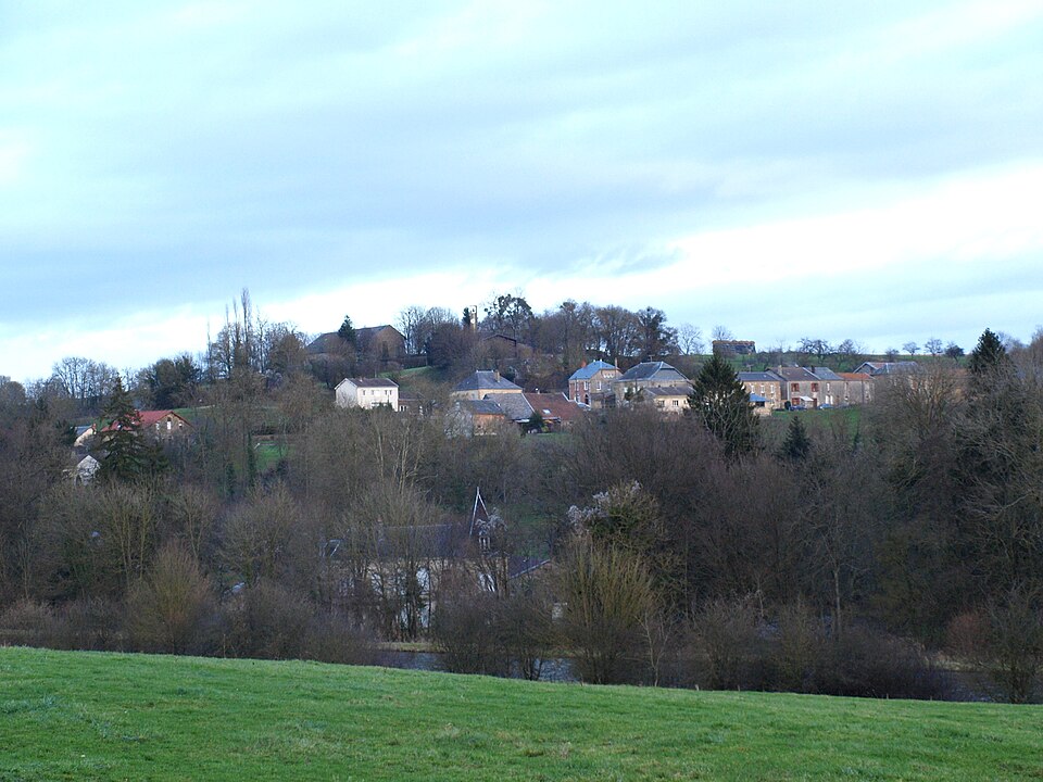 Montgon — 08 — village — 13