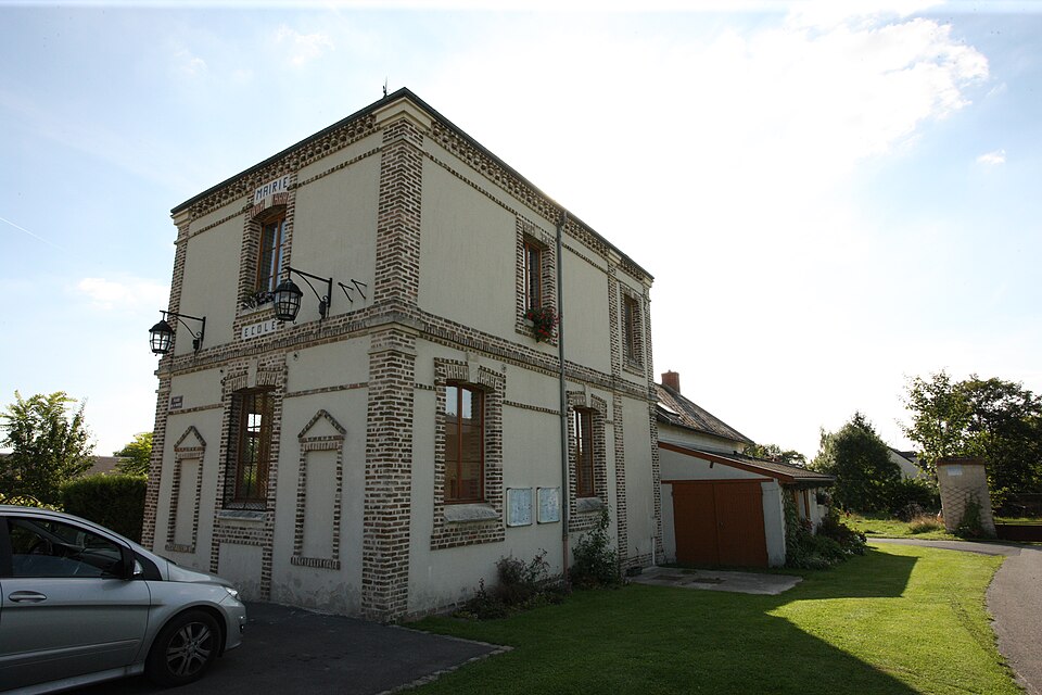 Sault — Saint — Remy — la Mairie — Photo Francis Neuvens lesardennesvuesdusol.fotoloft.fr
