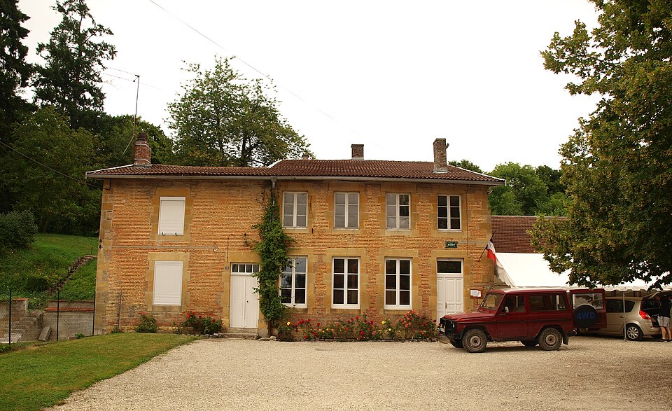 Senuc — FR — 08 — mairie — 02