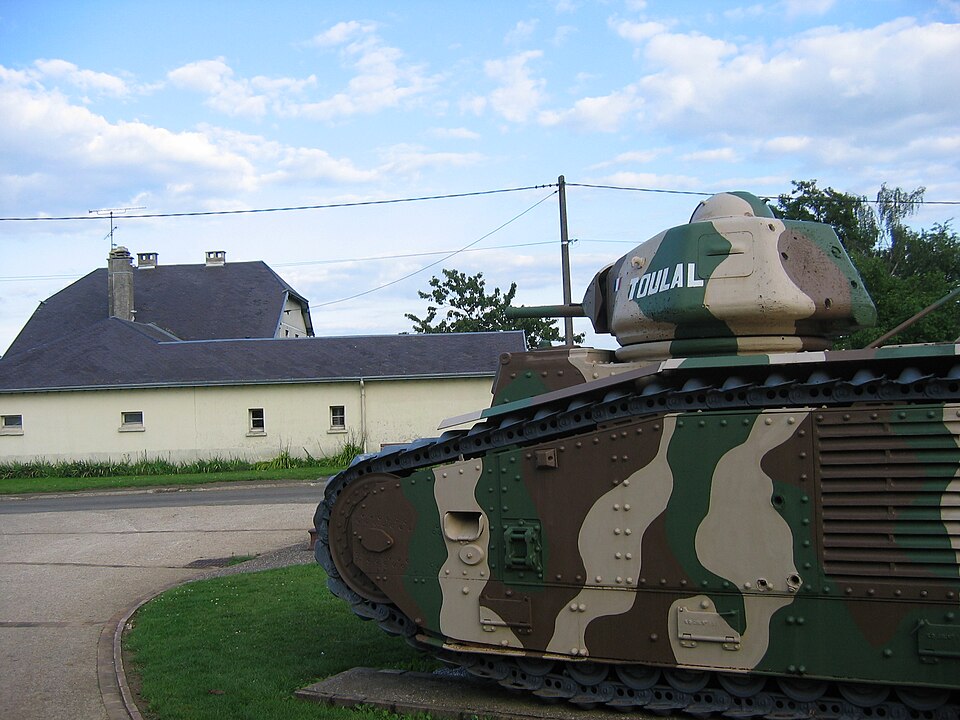 Stonne entree du village char