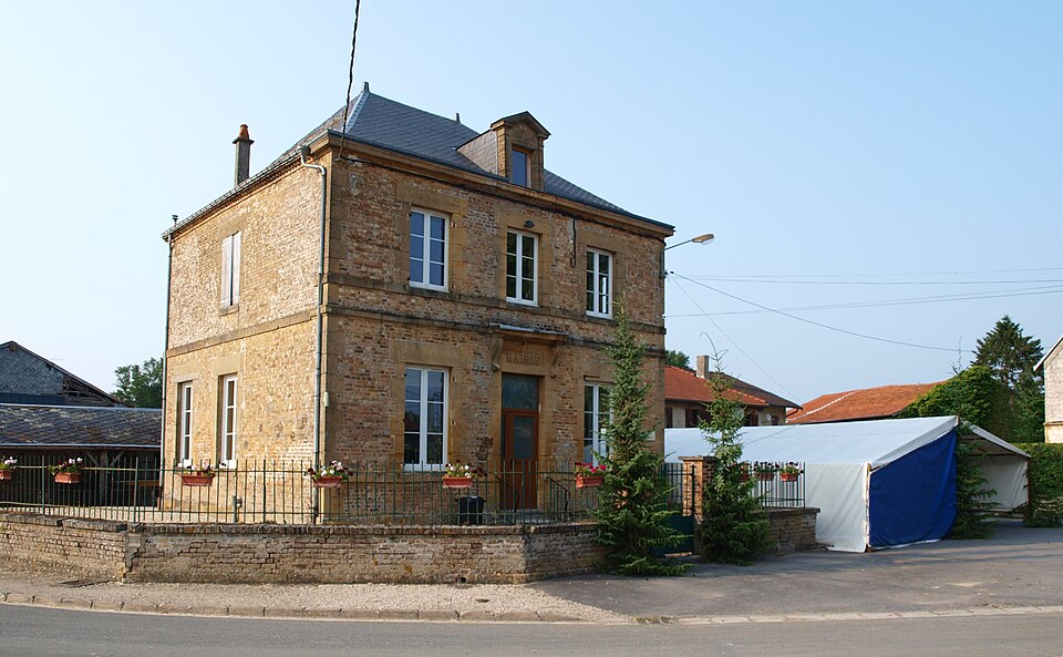 Sugny — FR — 08 — mairie — 02