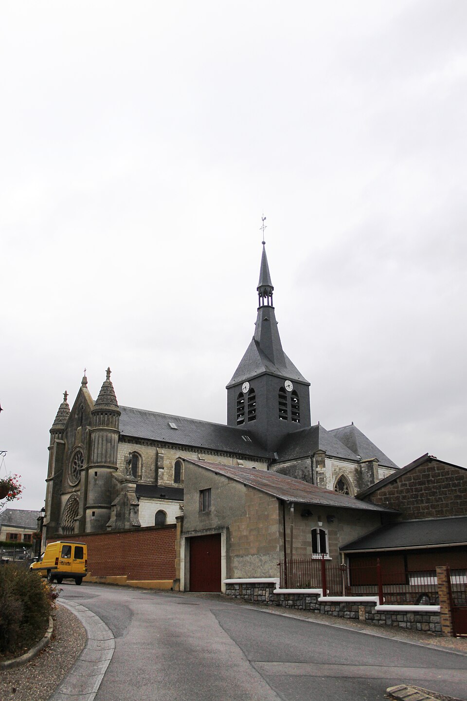 Tagnon (08 Ardennes) — Église Saint — Pierre — Photo Francis Neuvens lesardennesvuesdusol.fotoloft.fr jpg