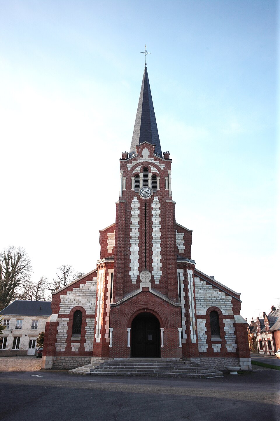Le Thour — l’ Église Saint — Nicolas — Photo Francis Neuvens lesardennesvuesdusol.fotoloft.fr