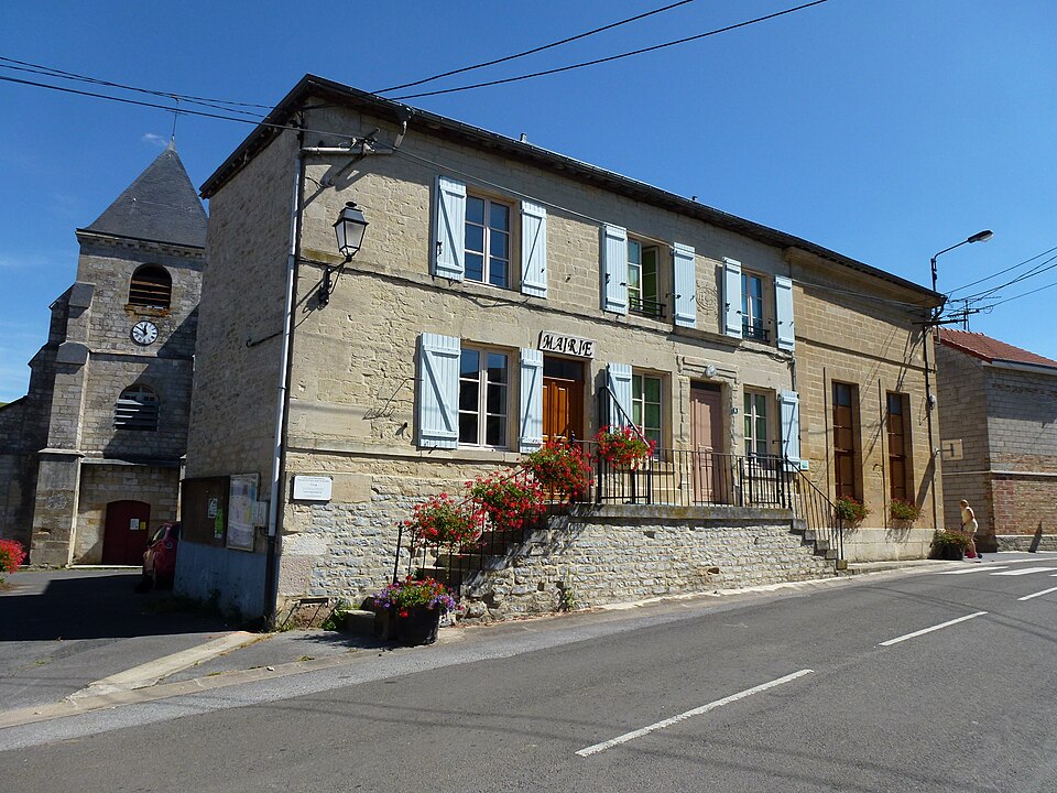 Vaux — Montreuil (Ardennes) mairie