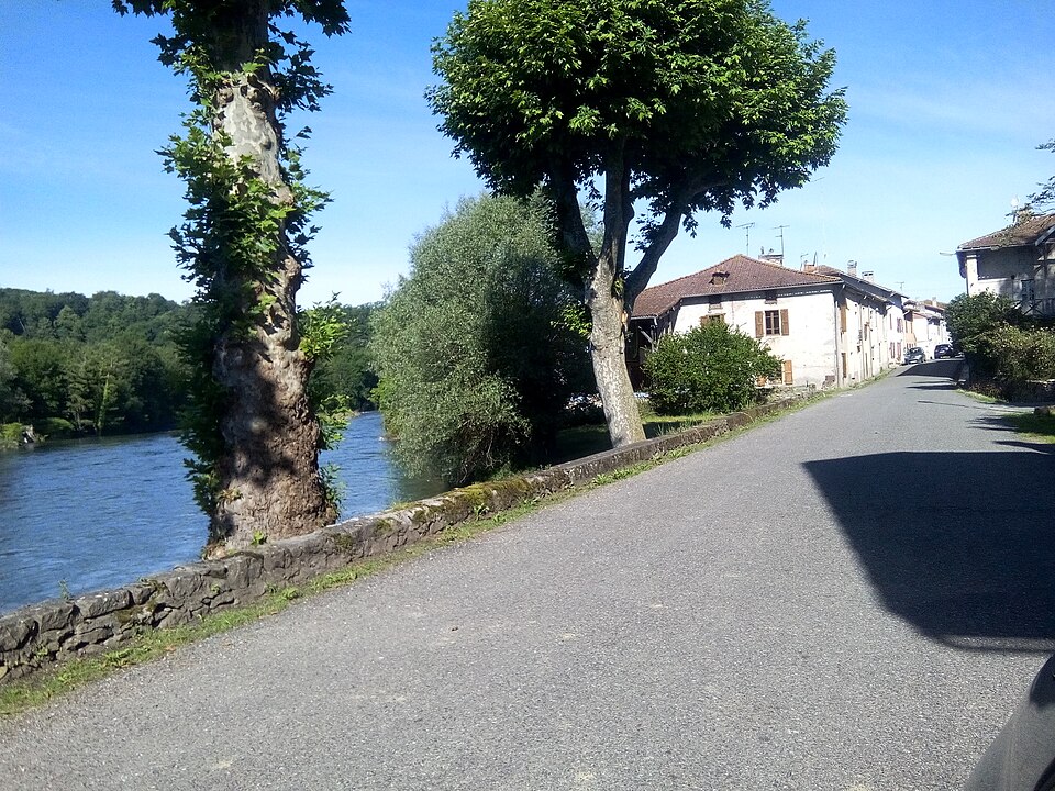 Lacave (Ariège) 1