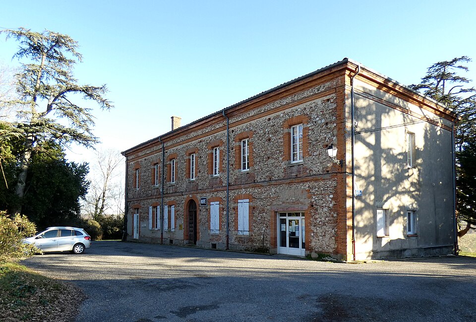 Mairie — château de Lanoux (Ariège) en janvier 2022