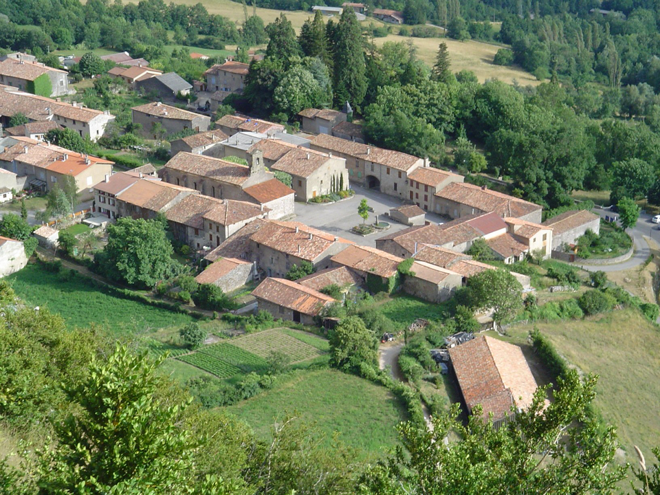 Roquefixade village02