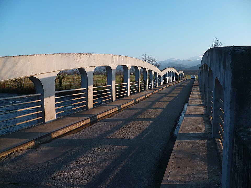 Taurignan — Castet — 20110306 (1)