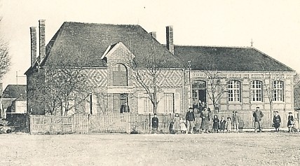 Mairie de Les Bordes — Aumont