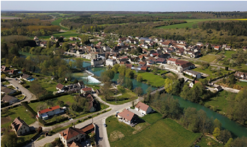 Bourguignons — Vue aérienne du village