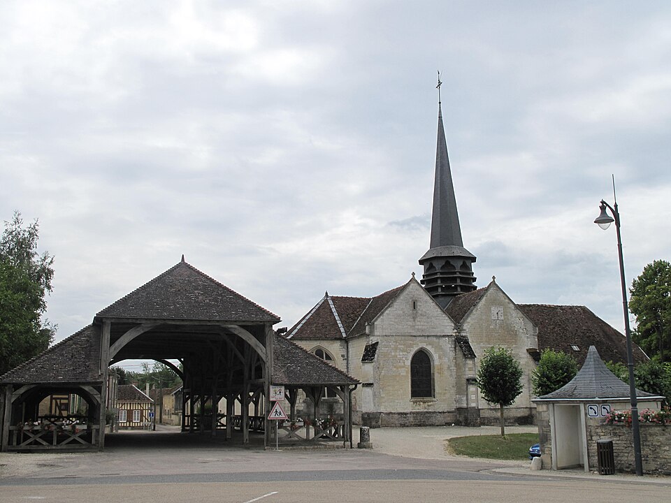 Eglise & halle de Lesmont