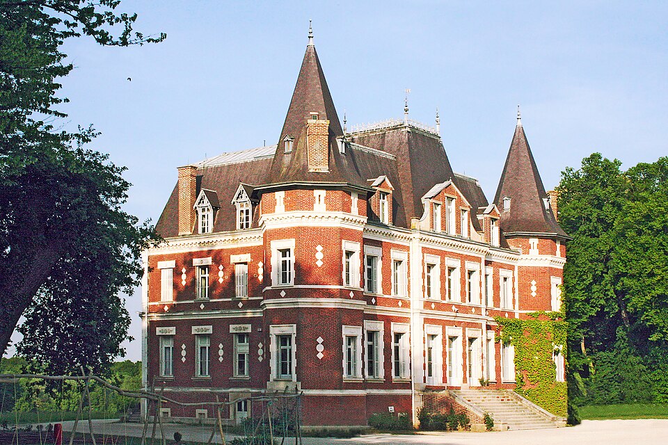 Montceaux — lès — Vaudes FR10 château IMG8895