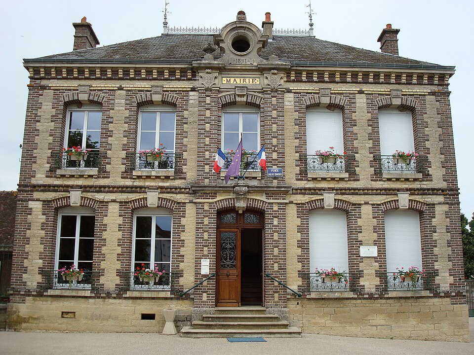 Mairie de Neuville sur Vanne